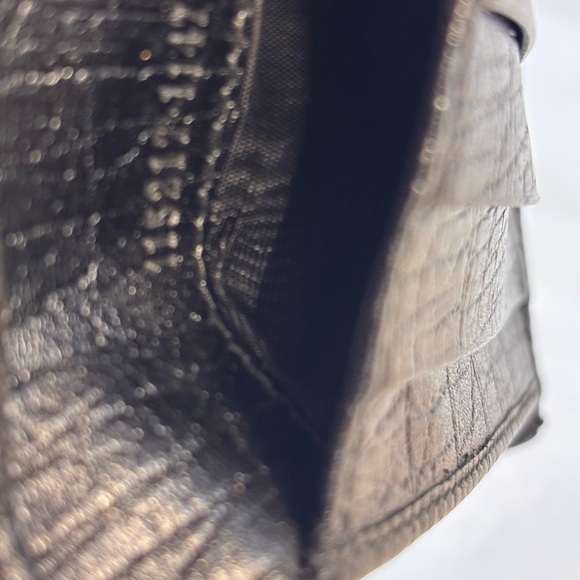 Gucci Interlocking Bifold Wallet BlackSold - Picture 15 of 15